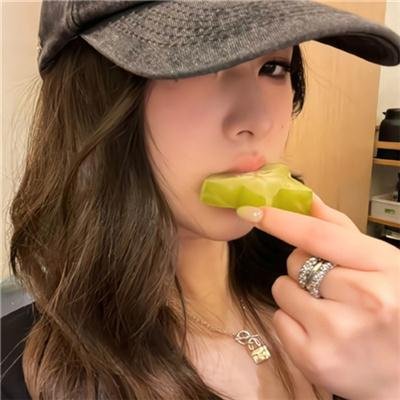 默默的我，不默默的我们封面