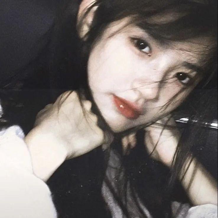 云雨情花封面